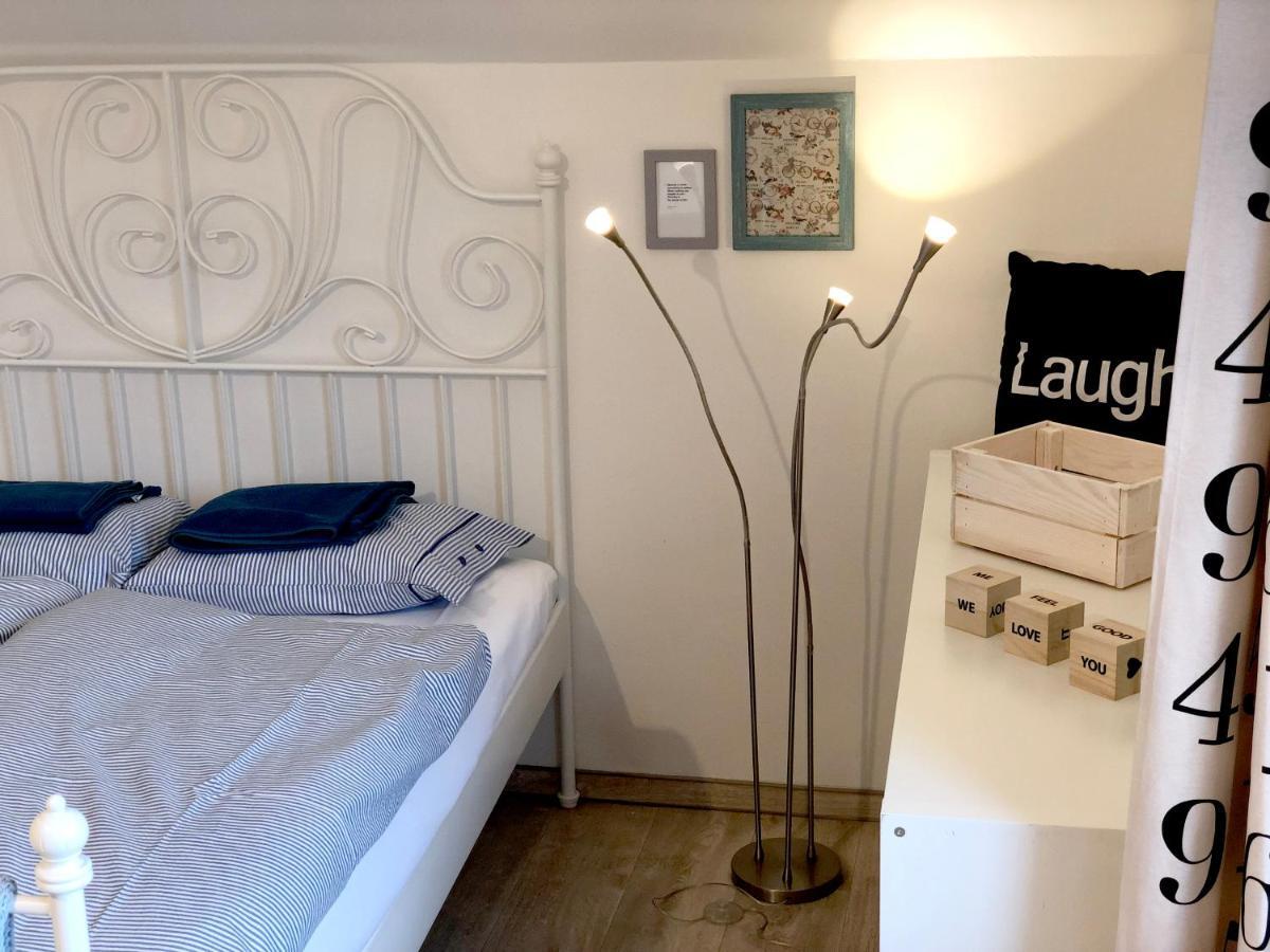 Emma&peter's Homestay Prague